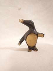 Kunstkuss, Stiftehalter "Pinguin" nach einem Entwurf von "Walter Bosse"