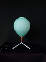 neue 90er- Jahre Tischleuchte Lucitalia Olla von Sigheaki Asahara, Ballon Leuchte, ca. B 25 cm x H 42 cm
