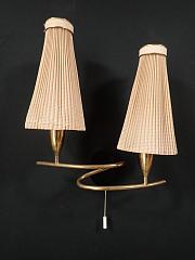 Wandleuchte aus Messing mit Tütenschirmen, ca. B 26,5 cm x H 33 cm