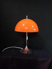 Space Age Leuchte, 70er - Jahre Tischleuchte von Frank Bentler für Wila, ca. B 30 x H 47,5 cm