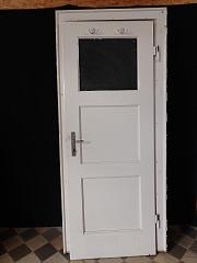 Zimmertür mit Umfassungszarge, DIN rechts, ca. B 78 x H 208 cm, VERKAUFT