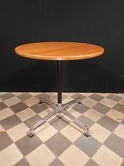 Eames coffee-Table Vitra Herman, B 70 cm x H 72 cm