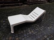 70er-Jahre Gartenliege aus Fiberglas, ca. B 59,5 cm x L 186 cm