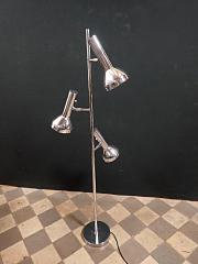 70-er Jahre Stehlampe verchromt, ca. H 146 cm