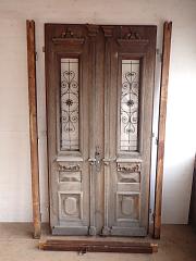 Zweiflüglige Haustür mit Rahmen aus Eiche, ca. B 119 cm x H 238 cm, DIN re