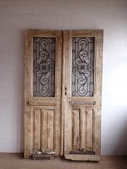 Dekorative zweiflügelige Haustür mit Ziergitter, DIN links, B 118 x H 200 cm