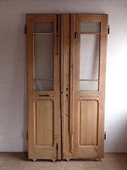 Abgelaugte Zweiflügelige Wohnungstür, ca. B 119,5 cm x H 221 cm DIN Re