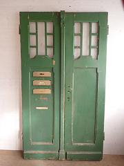 Zweiflügelige Haustür mit Briefkästen, DIN li, ca. B 121,5 x H 217 cm