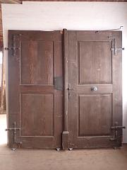 Zweiflügeliges Hoftor aus Weichholz, DIN rechts, ca. B 213,5 x H 218 cm