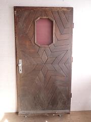 Haustür aus Weichholz mit Muster, DIN links, ca. B 97,5 x H 192 cm